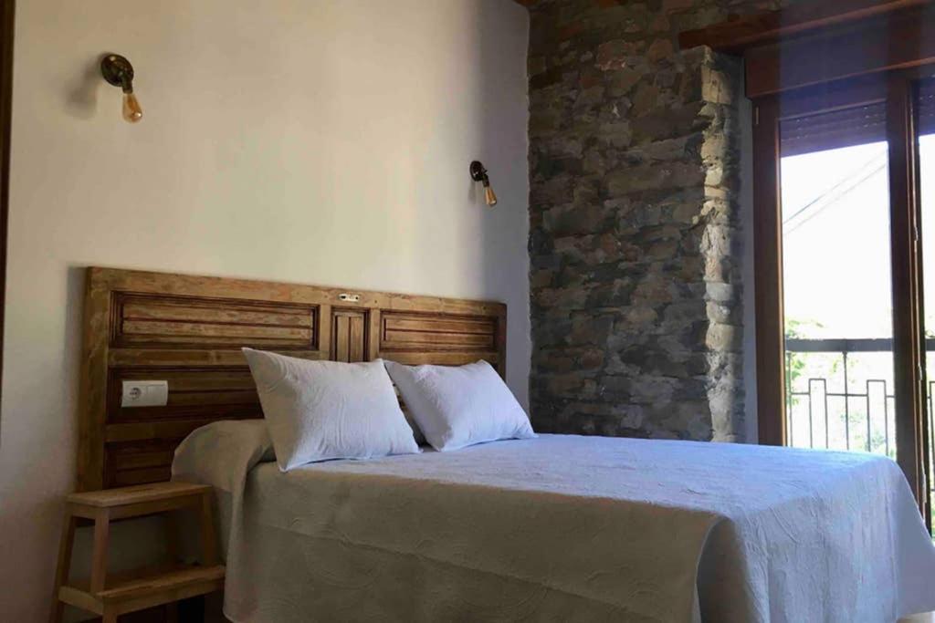 La Casa Del Poeta Villa Corullón Eksteriør bilde