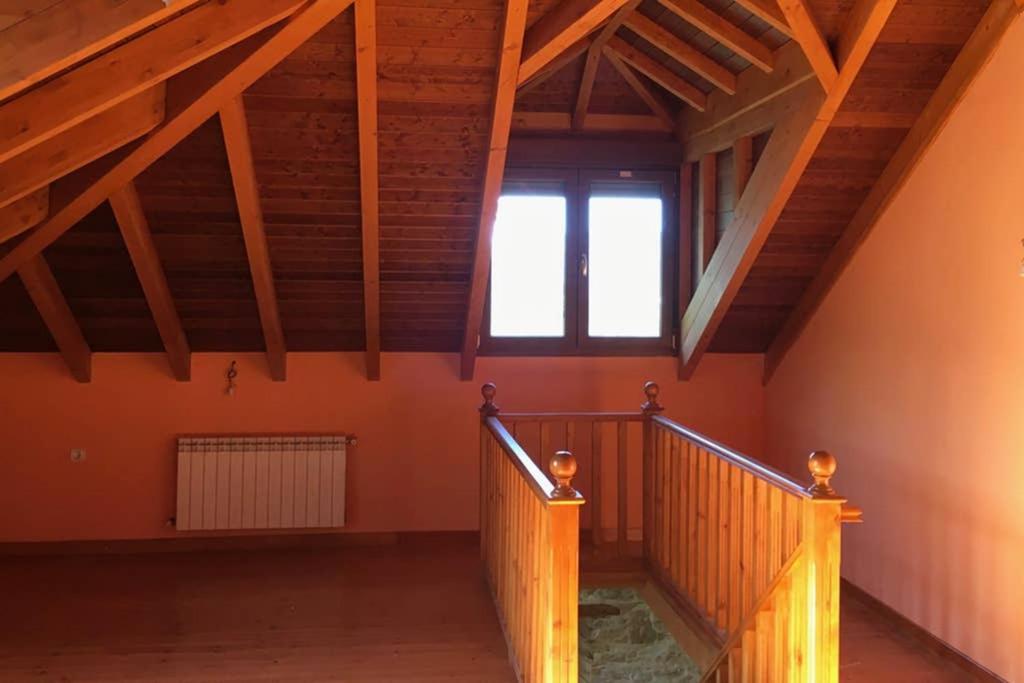 La Casa Del Poeta Villa Corullón Eksteriør bilde